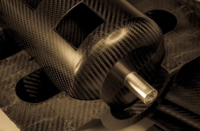 Advances in Drive Shaft Materials: Comparing Carbon Fiber, Alloy Steel, and Composites
