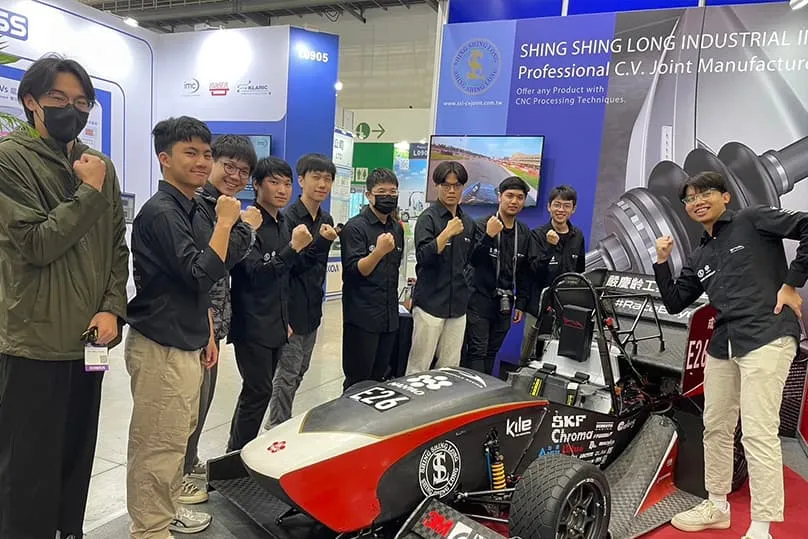 Shing Shing Long Propels the Fifth-Generation Electric Car 'CK05' by NCKU Formula Racing
